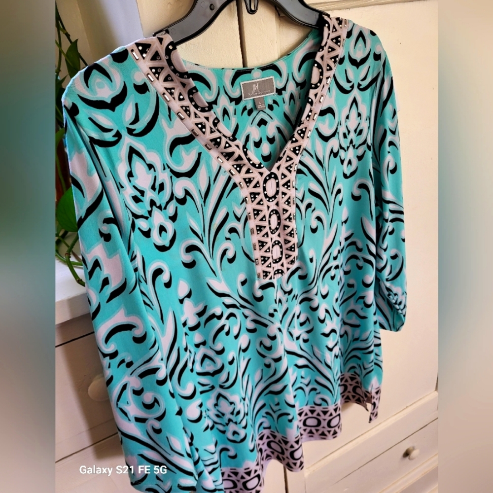 Women top